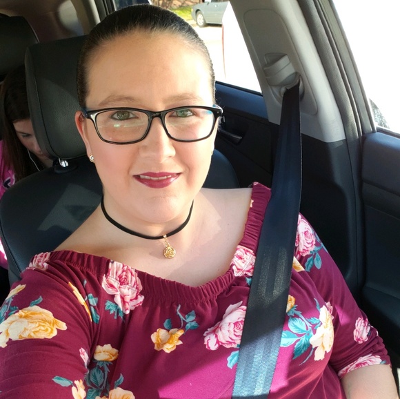 Meet your Posher, Amanda - Picture 1 of 1